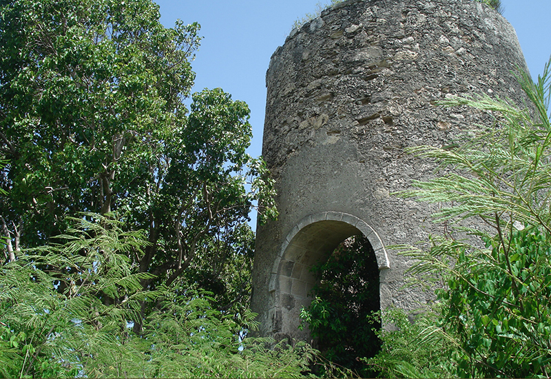 Le moulin de Cadoue à Anse-Bertrand